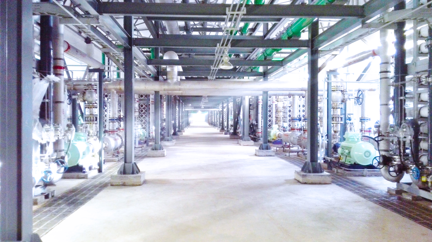 ����ϴ�������˹ú̿��ӹ�ʾ����Ŀ��ѧˮ������ˮ������Ŀ                           127000m3/d