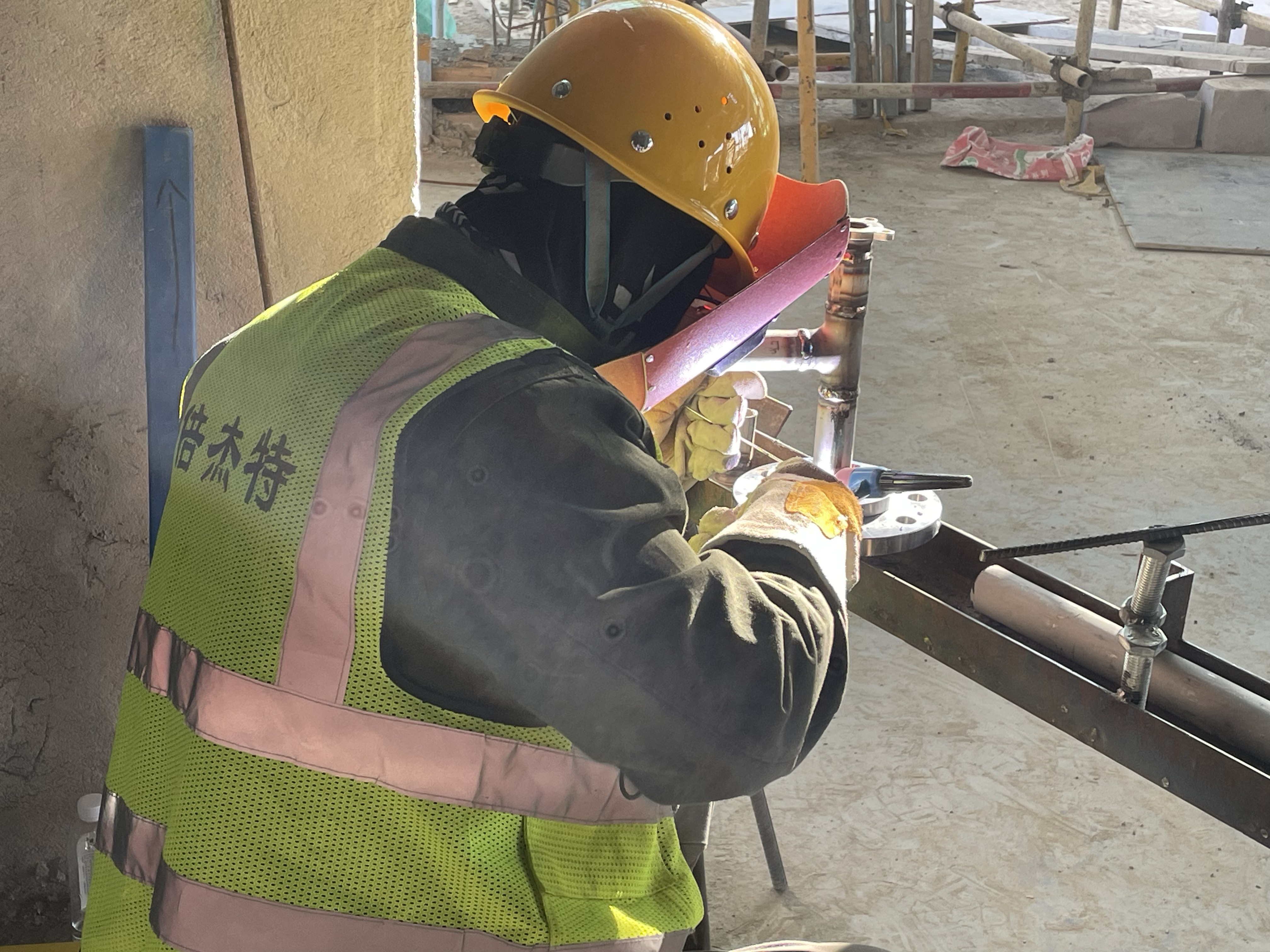 �Ƿ����ʸ�Ȫ����Ŀ��˫�ڼ�ս�³�����ȫ����̡�10��20��ͨˮ�ڵ�